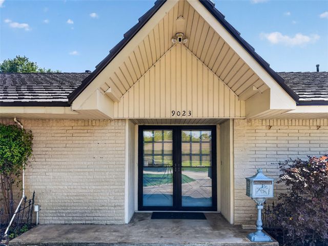 9023 Springview Lane, Houston, TX 77080
