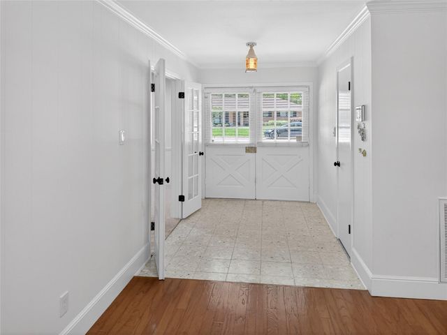 9023 Springview Lane, Houston, TX 77080