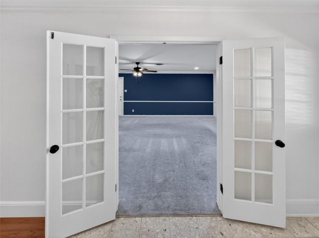 9023 Springview Lane, Houston, TX 77080