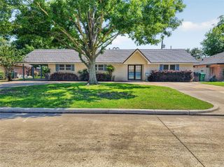 9023 Springview Lane, Houston, TX 77080