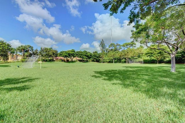 10941 Bitternut Hickory Lane, Boynton Beach, FL 33437