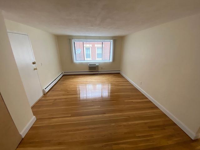 230 Babcock Street 3G, Brookline, MA 02446