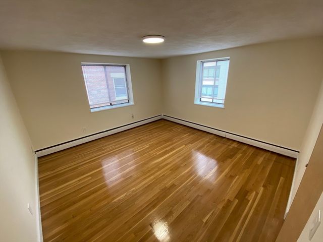 230 Babcock Street 3G, Brookline, MA 02446