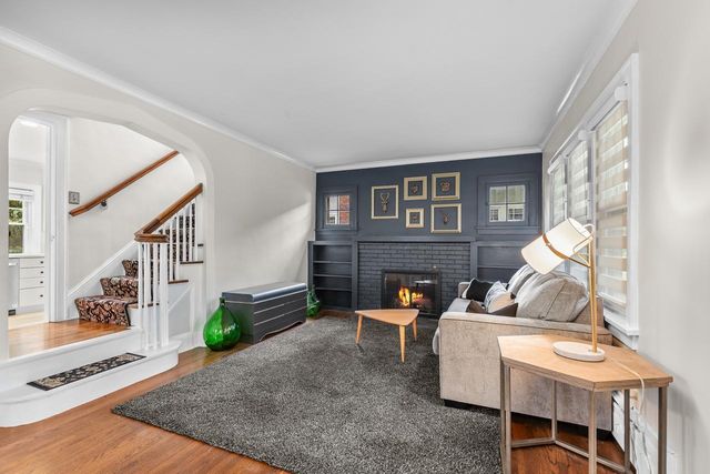 4848 Ewing Avenue S, Minneapolis, MN 55410