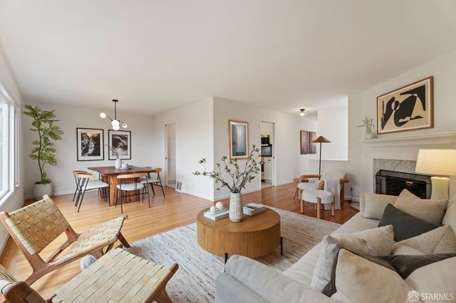 313 Los Palmos Drive, San Francisco, CA 94127