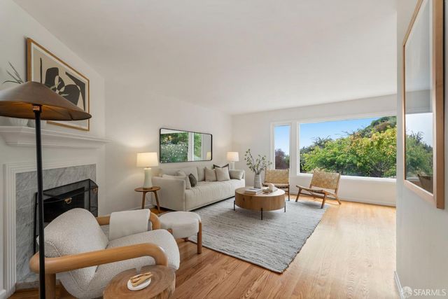 313 Los Palmos Drive, San Francisco, CA 94127