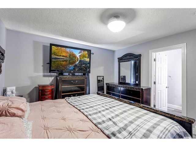 3810 Dove Ln, Evans, CO 80620