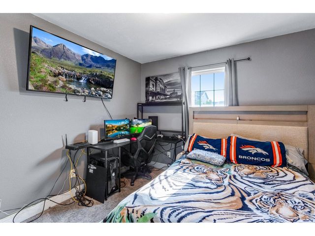 3810 Dove Ln, Evans, CO 80620