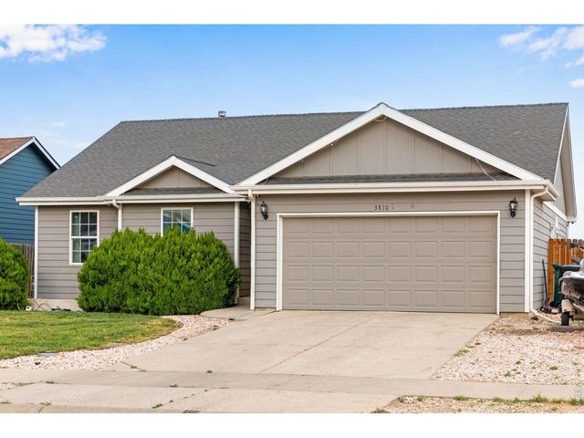 3810 Dove Ln, Evans, CO 80620