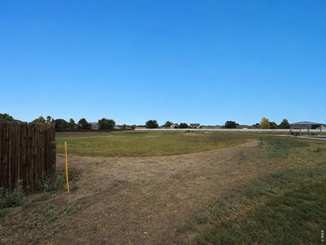 3810 Dove Ln, Evans, CO 80620