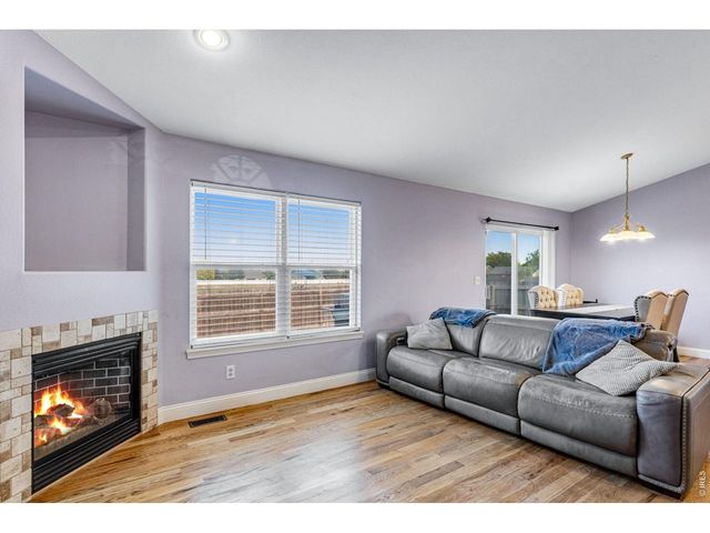 3810 Dove Ln, Evans, CO 80620