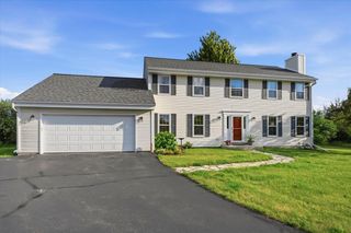 855 Ulao ROAD, Grafton, WI 53024