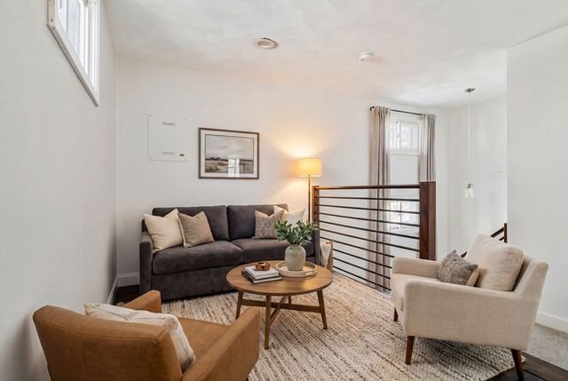 132 Dolphin Ave, Revere, MA 02151