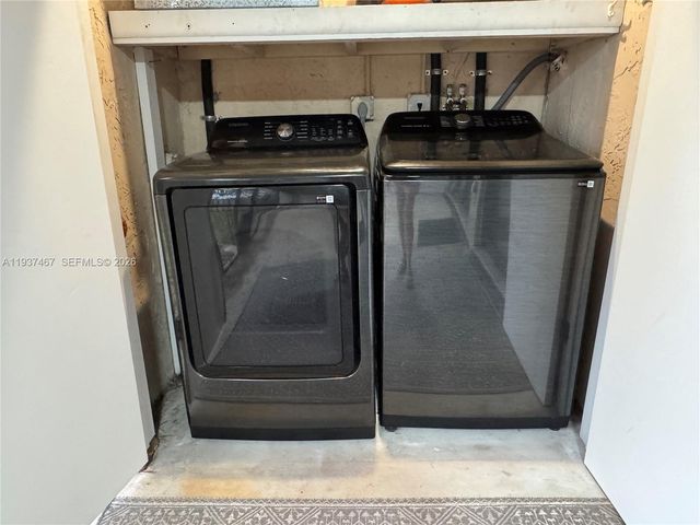 1054 NW 53rd Street, Deerfield Beach, FL 33064