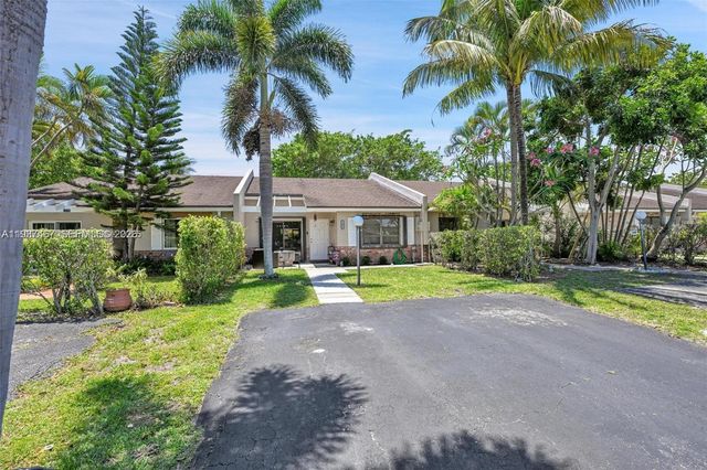 1054 NW 53rd Street, Deerfield Beach, FL 33064
