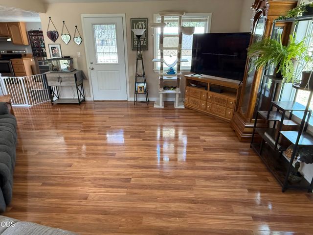52505 Pine Drive, La Pine, OR 97739