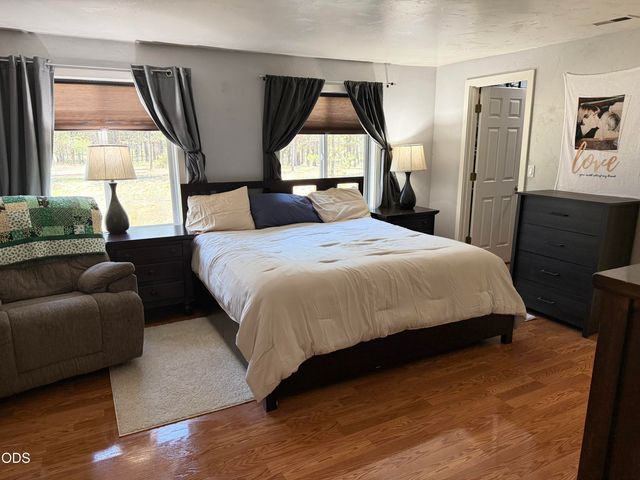 52505 Pine Drive, La Pine, OR 97739