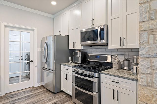 134 Prairie Springs CV, Georgetown, TX 78626