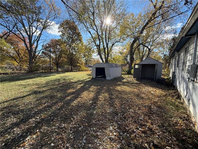 17249 S Prospect Avenue, Belton, MO 64012