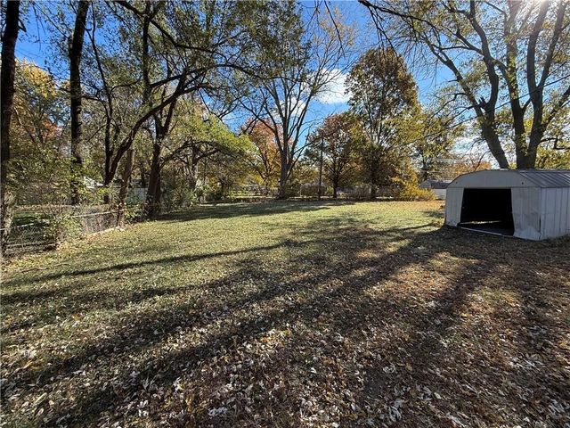 17249 S Prospect Avenue, Belton, MO 64012