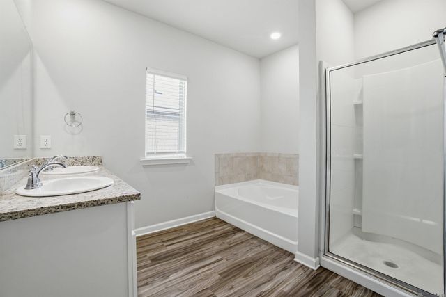 34273 Garnet Lake Dr, Walker, LA 70785