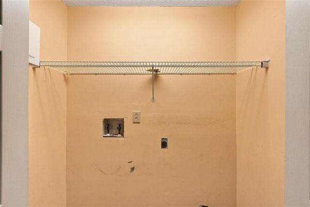 6906 Springwood Drive, Douglasville, GA 30135
