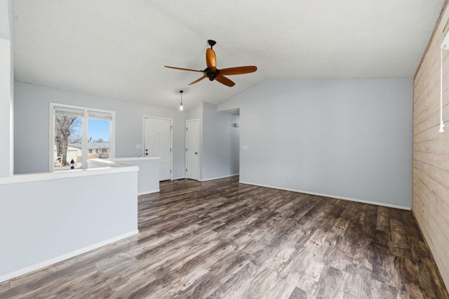 9221 W Douglas Ave, Wichita, KS 67209