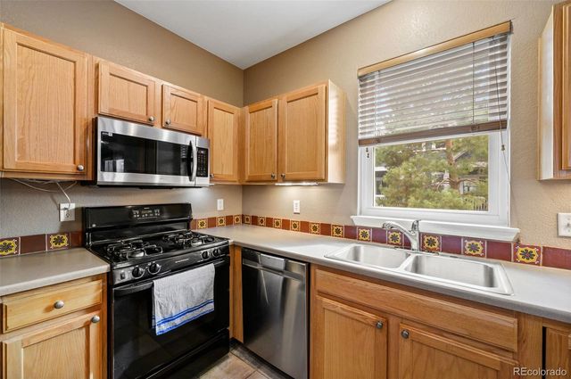 2237 Watersong Circle, Longmont, CO 80504