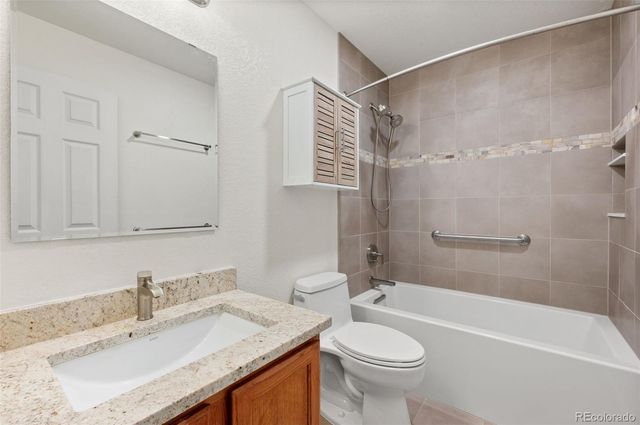 2237 Watersong Circle, Longmont, CO 80504