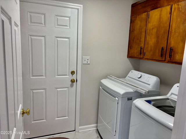 2501 Steeple Chase Drive, New Bern, NC 28562