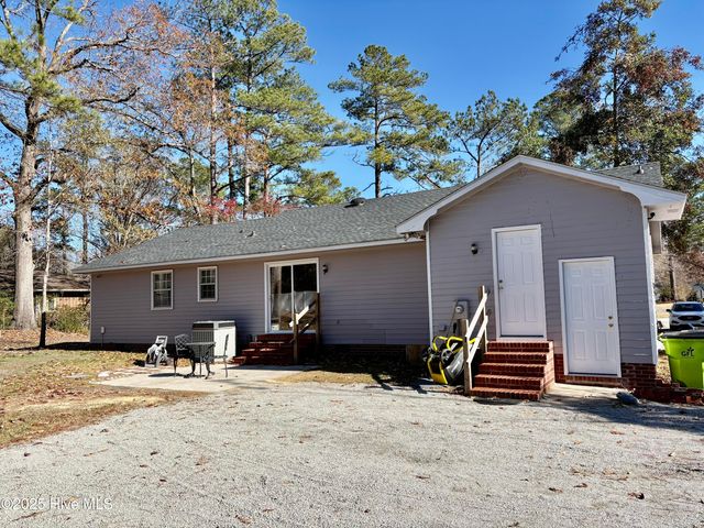 2501 Steeple Chase Drive, New Bern, NC 28562