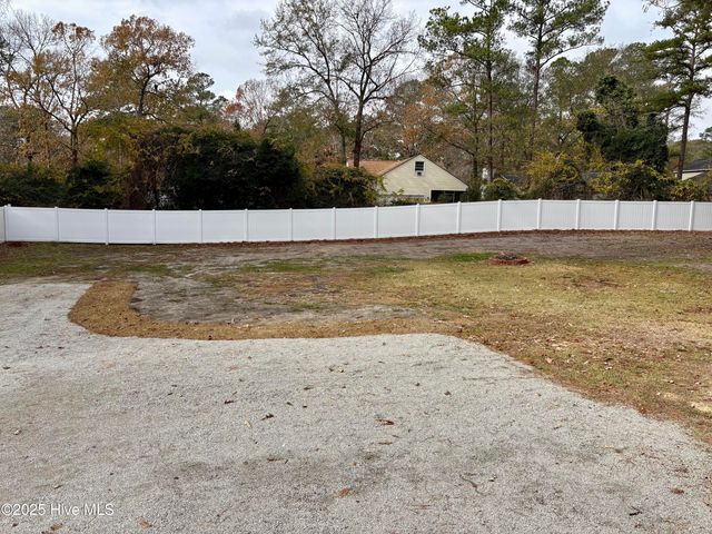 2501 Steeple Chase Drive, New Bern, NC 28562