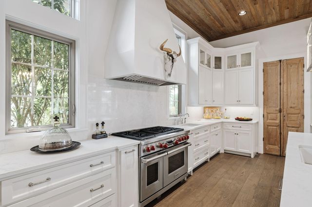 4600 Nautical Court, Destin, FL 32541