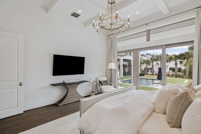 4600 Nautical Court, Destin, FL 32541