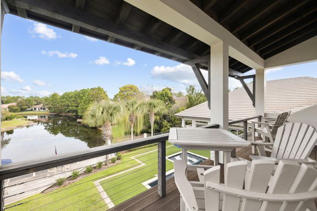 4600 Nautical Court, Destin, FL 32541