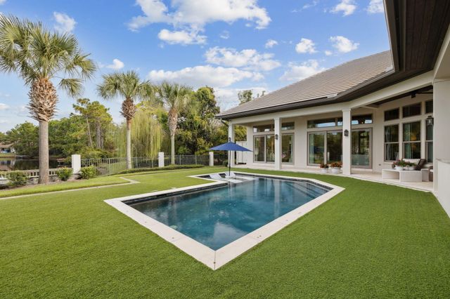 4600 Nautical Court, Destin, FL 32541