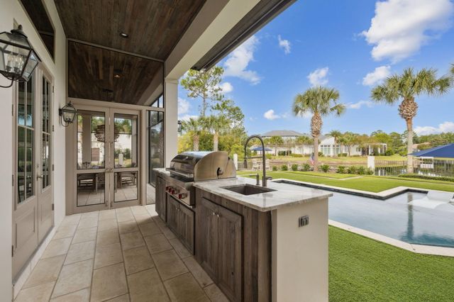 4600 Nautical Court, Destin, FL 32541