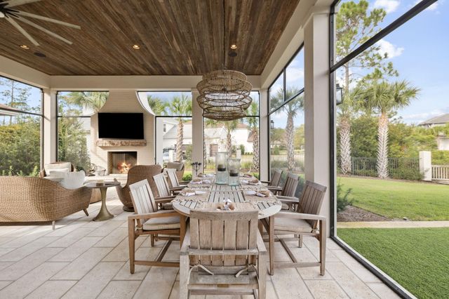 4600 Nautical Court, Destin, FL 32541