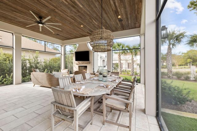 4600 Nautical Court, Destin, FL 32541