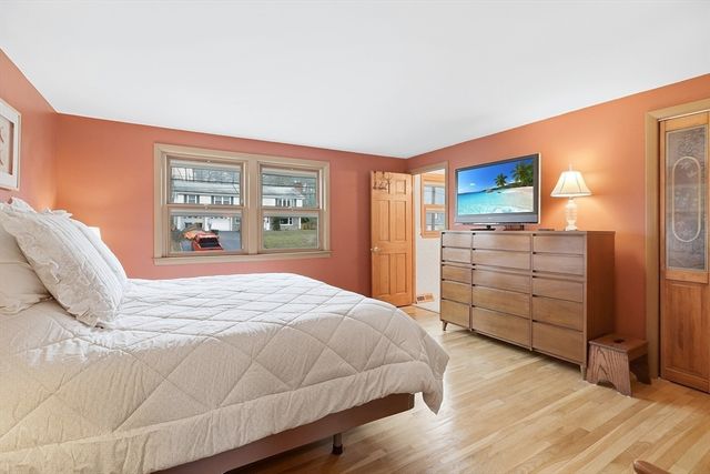 5 Currier Drive, Framingham, MA 01701