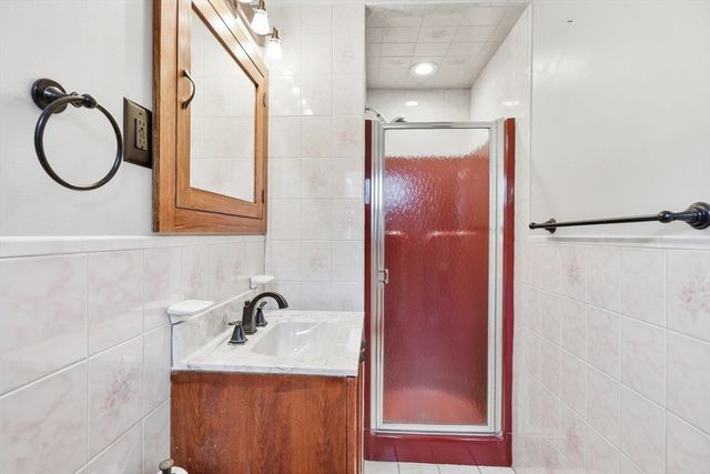 5 Currier Drive, Framingham, MA 01701