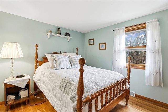 5 Currier Drive, Framingham, MA 01701