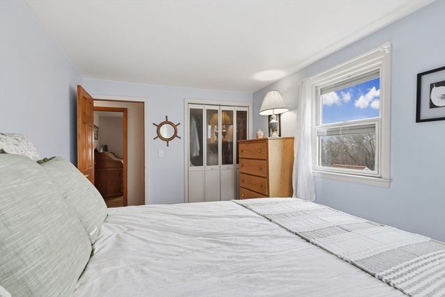 5 Currier Drive, Framingham, MA 01701