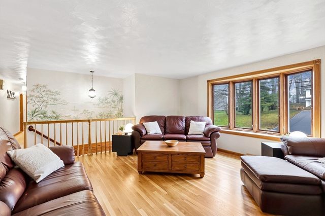 5 Currier Drive, Framingham, MA 01701