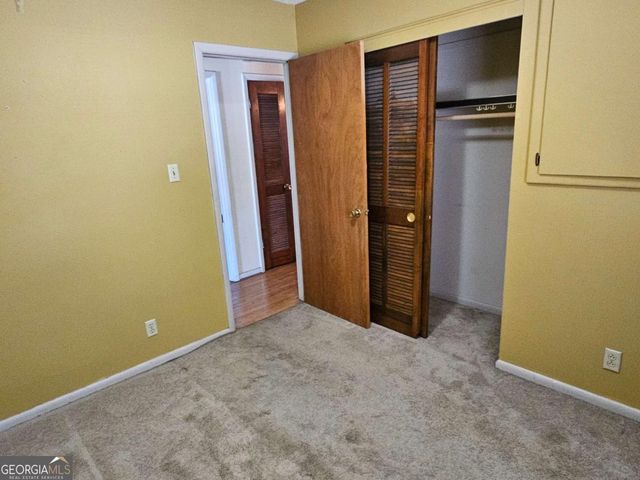 2560 Kennesaw Drive NW, Kennesaw, GA 30152