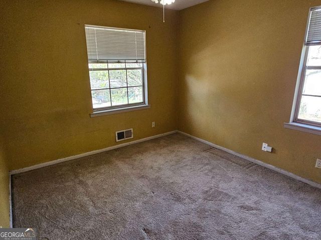 2560 Kennesaw Drive NW, Kennesaw, GA 30152