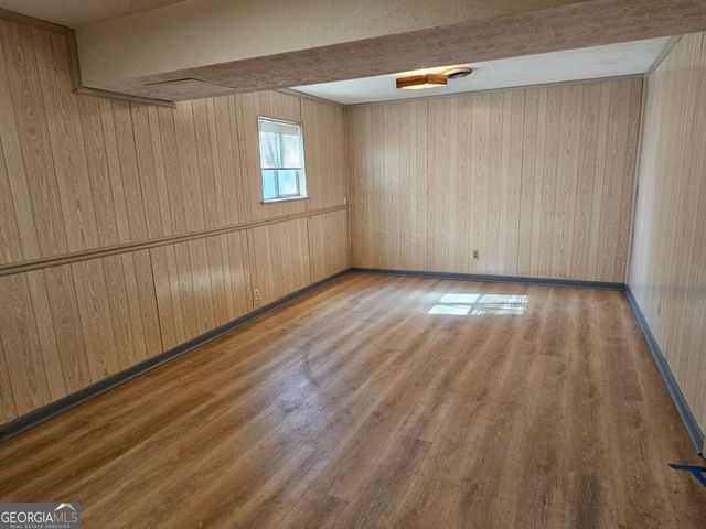 2560 Kennesaw Drive NW, Kennesaw, GA 30152