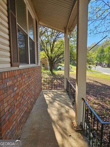 2560 Kennesaw Drive NW, Kennesaw, GA 30152