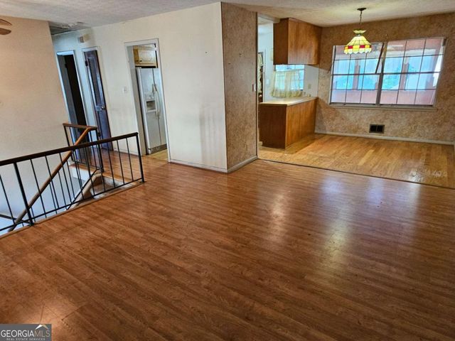 2560 Kennesaw Drive NW, Kennesaw, GA 30152