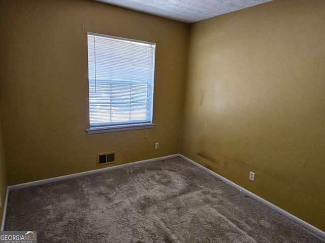 2560 Kennesaw Drive NW, Kennesaw, GA 30152